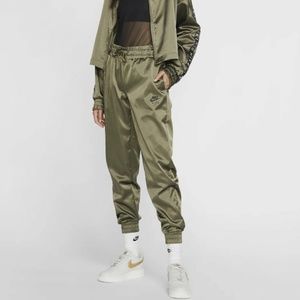 Nike Air Satin Pants Medium